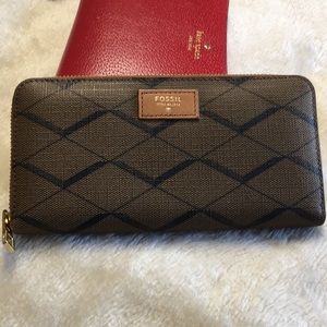 Fossil wallet
